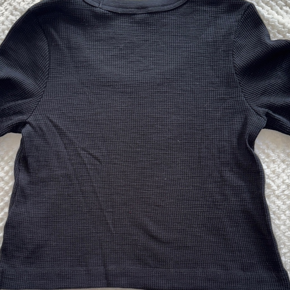 π π Womenβs Old Navy Black Waffle Long Sleeve Scoop Neck Top β Size XS - Picture 7 of 7